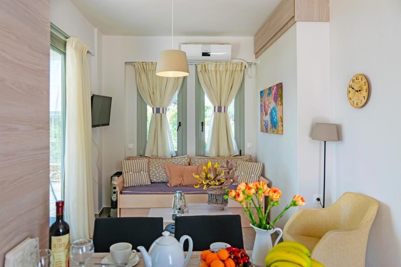 Evgoro Luxury Suites أغيا غاليني المظهر الخارجي الصورة